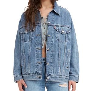 Levi's® Women's Baggy Trucker Denim Jacket